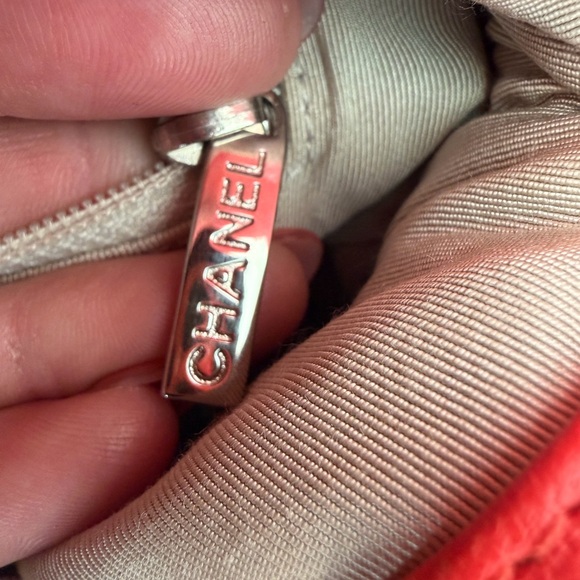 Chanel Chain Around Grail Bag - Medium with Certificate - Picture 8 of 13